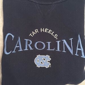 Carolina Tar Heels Embroidered Sweatshirt